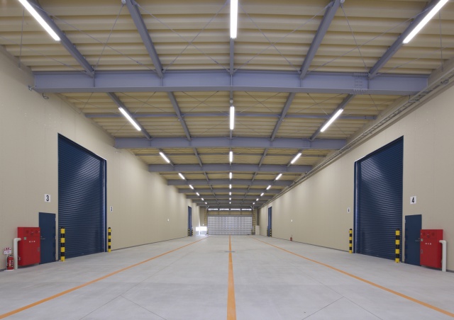 img_warehouse-internal-2
